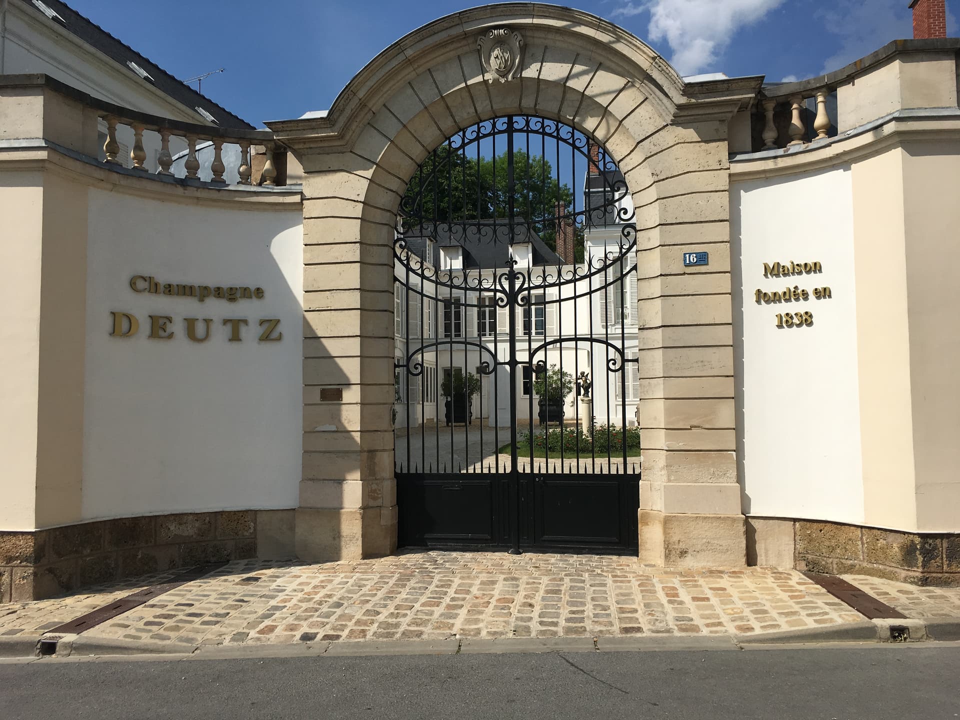 Champagne Deutz